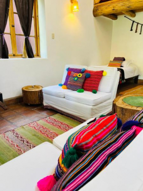 Natural Human Boutique Sanctuary - Sacred Valley Peru